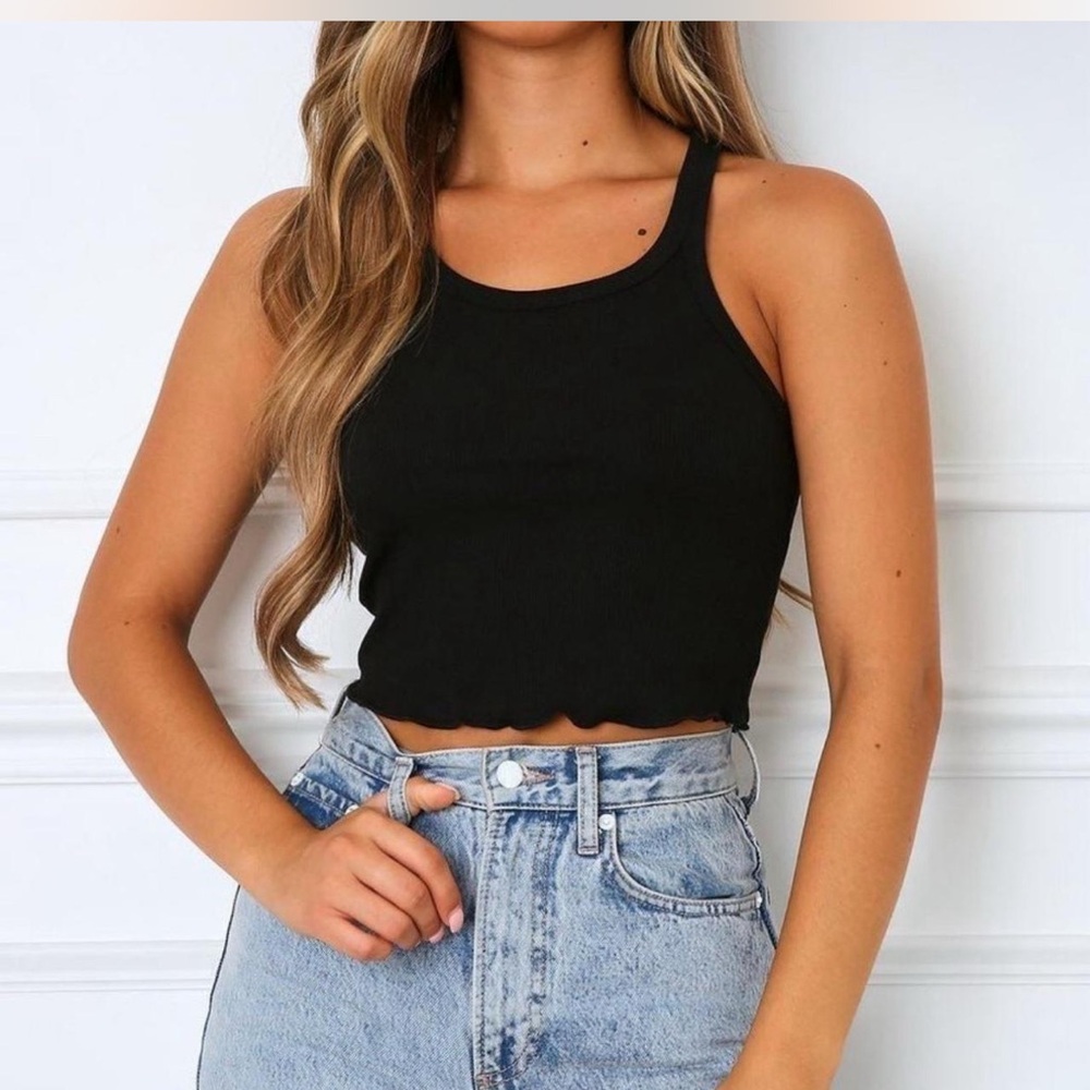 White Fox Boutique BLACK tank
Top